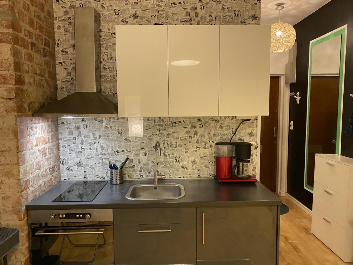 Apartamento Cozy Gem In The Heart Of Design District Helsinki Exterior foto