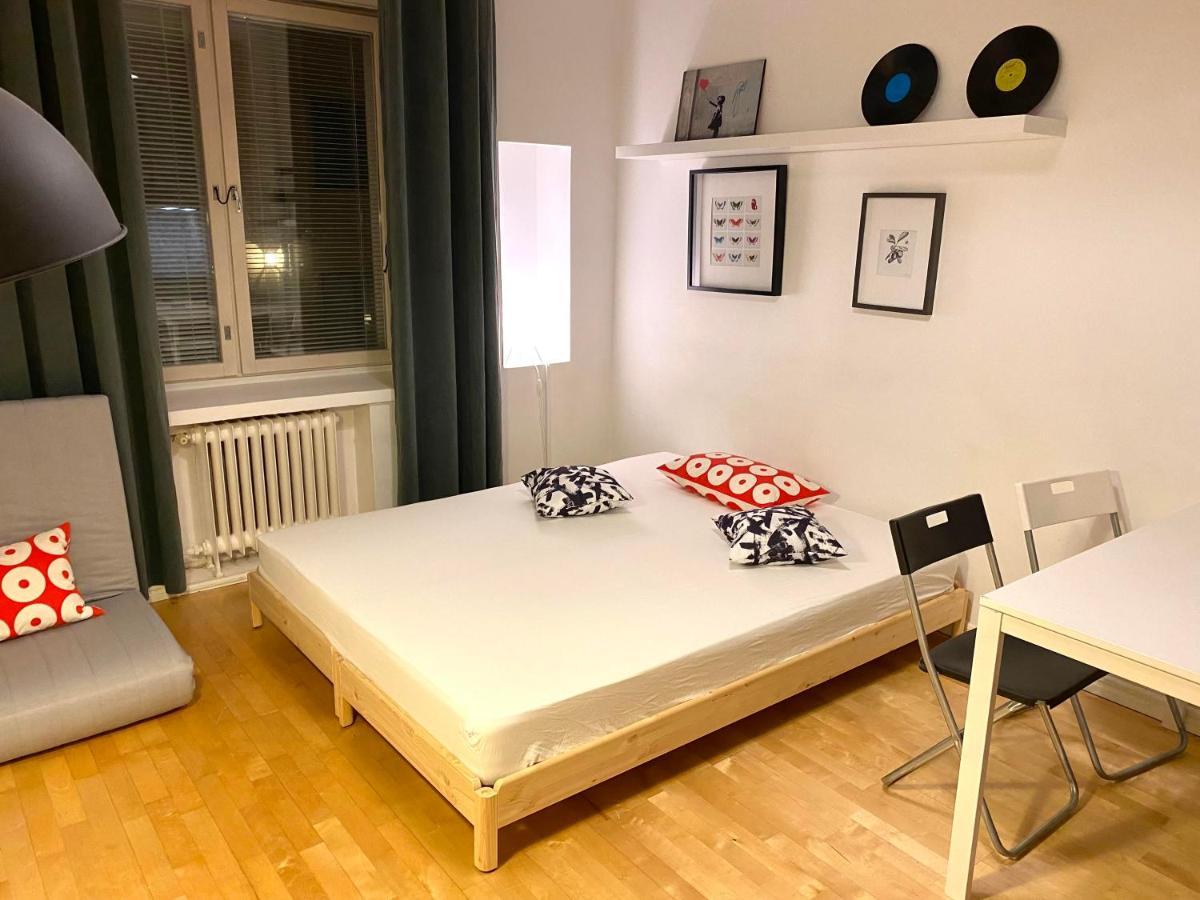 Apartamento Cozy Gem In The Heart Of Design District Helsinki Exterior foto